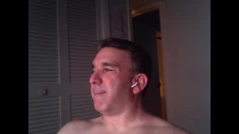 Snapshot of oceanmanx chatting on March 7, 2026, 5:26 am Ocean online show from March 7, 2026, 5:26 am