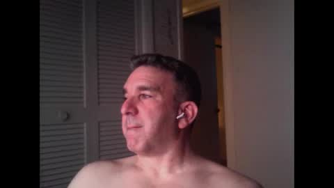 Snapshot of oceanmanx chatting on April 3, 2026, 2:53 am Ocean online show from April 3, 2026, 2:53 am