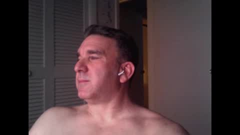 Snapshot of oceanmanx chatting on April 12, 2026, 3:11 am Ocean online show from April 12, 2026, 3:11 am