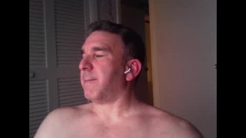 Snapshot of oceanmanx chatting on April 14, 2026, 3:34 am Ocean online show from April 14, 2026, 3:34 am