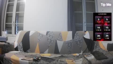 Brad Pitt online show from December 6, 2024, 10:27 am