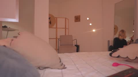 hi im Janasmall boobs big heart  warm pussy  online show from January 1, 2025, 2:19 am