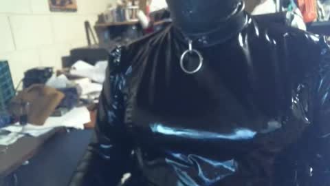 Snapshot of oddobsessions chatting on October 24, 2025, 2:08 am oddobsessions online show from October 24, 2025, 2:08 am