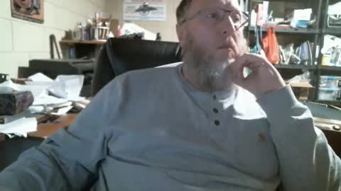 Snapshot of oddobsessions chatting on December 15, 2025, 2:38 am oddobsessions online show from December 15, 2025, 2:38 am