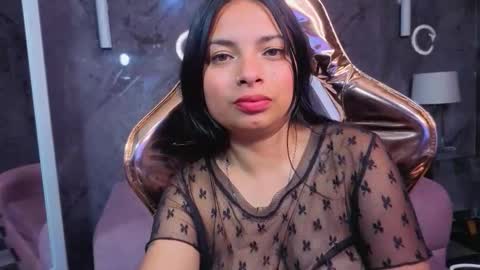 odette_b online show from November 21, 2025, 4:22 am