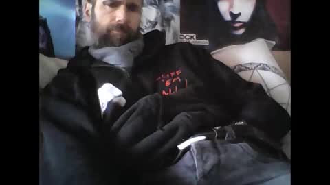 Snapshot of oedipe666 chatting on January 3, 2025, 2:51 pm oedipe666cam online show from January 3, 2025, 2:51 pm