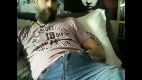 Snapshot of oedipe666 chatting on September 16, 2025, 12:28 pm oedipe666cam online show from September 16, 2025, 12:28 pm