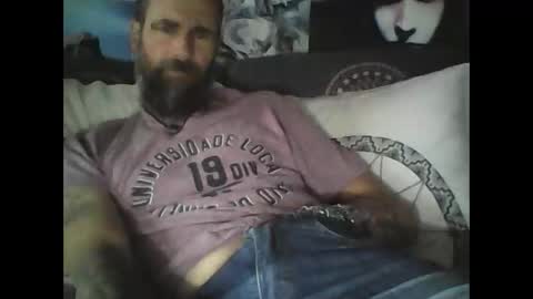 Snapshot of oedipe666 chatting on September 26, 2025, 1:04 pm oedipe666cam online show from September 26, 2025, 1:04 pm