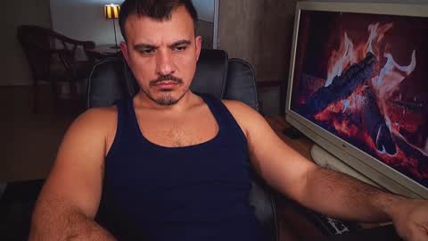 officeman7 online show from December 16, 2024, 5:43 pm