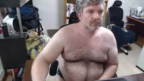 Woman message me men do not make demands and dont ask for pm only ladies. online show from June 1, 2026, 1:40 am