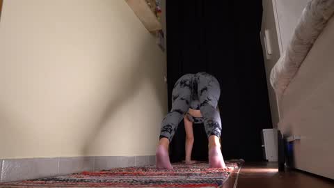 Snapshot of oh__lola chatting on December 6, 2024, 5:55 pm Lola online show from December 6, 2024, 5:55 pm