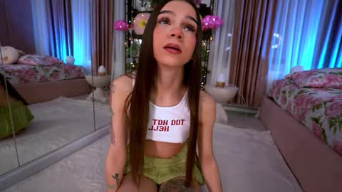 Snapshot of oh_m_god chatting on February 2, 2026, 9:02 pm oh_m_god online show from February 2, 2026, 9:02 pm