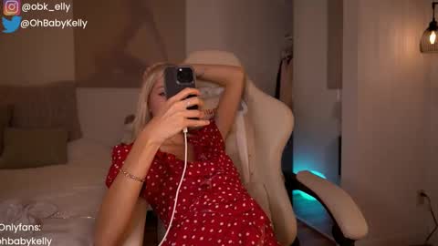 Snapshot of ohbabykelly chatting on December 6, 2024, 11:57 pm Kelly online show from December 6, 2024, 11:57 pm
