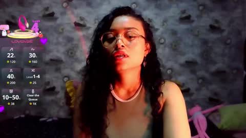 Nina online show from December 16, 2025, 3:22 am