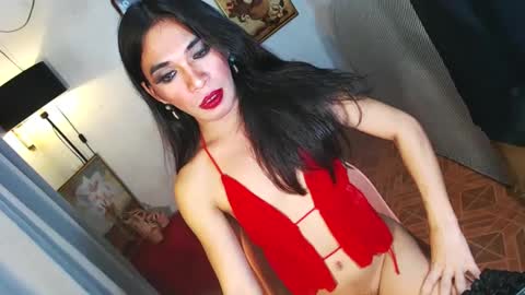 Snapshot of ohlalasamanthaxxx143 chatting on December 19, 2024, 10:00 pm IM CHIE DONT FORGET TO FOLLOW ME MAKE ME SMILE HERE THUMB UP FOR 25TOK online show from December 19, 2024, 10:00 pm