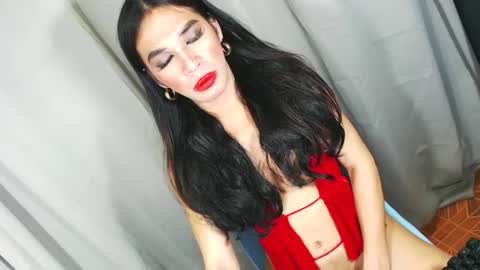 Snapshot of ohlalasamanthaxxx143 chatting on February 25, 2025, 9:57 pm IM CHIE DONT FORGET TO FOLLOW ME MAKE ME SMILE HERE THUMB UP FOR 25TOK online show from February 25, 2025, 9:57 pm