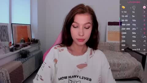 Snapshot of ohmymiami_ chatting on May 15, 2026, 4:03 pm Light online show from May 15, 2026, 4:03 pm