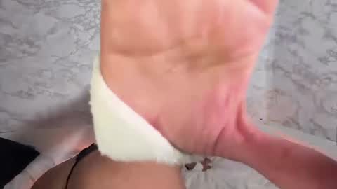 olala baby girl online show from January 12, 2025, 11:39 am