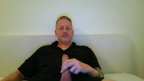 Snapshot of olavdelux chatting on July 2, 2026, 12:11 pm olavdelux online show from July 2, 2026, 12:11 pm