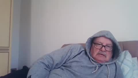 Snapshot of old_fkrr_ chatting on November 23, 2025, 9:31 am old_fkrr_ online show from November 23, 2025, 9:31 am