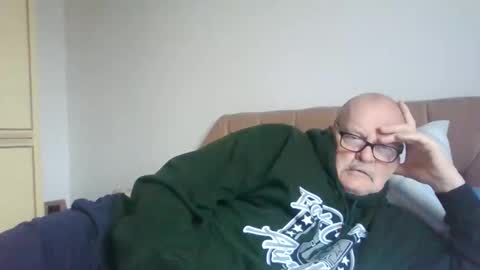 Snapshot of old_fkrr_ chatting on December 3, 2025, 9:51 am old_fkrr_ online show from December 3, 2025, 9:51 am