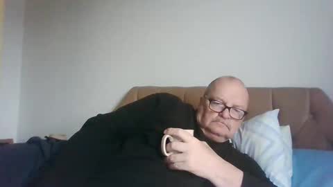 Snapshot of old_fkrr_ chatting on December 14, 2025, 11:37 am old_fkrr_ online show from December 14, 2025, 11:37 am