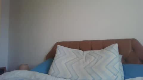 Snapshot of old_fkrr_ chatting on January 8, 2026, 10:28 am old_fkrr_ online show from January 8, 2026, 10:28 am