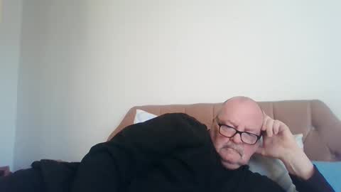 Snapshot of old_fkrr_ chatting on January 10, 2026, 11:01 am old_fkrr_ online show from January 10, 2026, 11:01 am