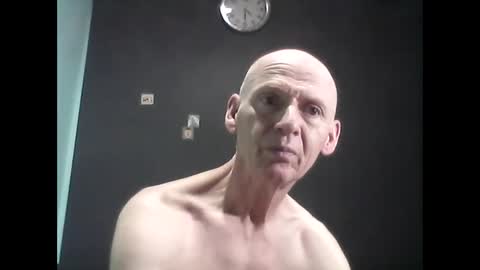 oldbuthorny62 online show from March 9, 2025, 11:36 am