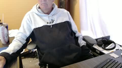 Snapshot of olderandwiser chatting on September 26, 2025, 4:22 pm Older and Wiser online show from September 26, 2025, 4:22 pm