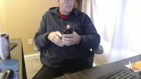 Snapshot of olderandwiser chatting on December 22, 2025, 2:47 pm Older and Wiser online show from December 22, 2025, 2:47 pm