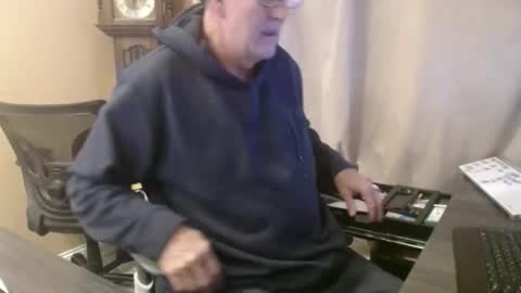 Snapshot of olderandwiser chatting on February 7, 2026, 12:20 pm Older and Wiser online show from February 7, 2026, 12:20 pm