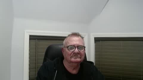 oldguybigd online show from November 26, 2025, 6:58 am