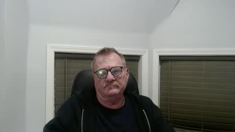 Snapshot of oldguybigd chatting on December 19, 2025, 5:14 am oldguybigd online show from December 19, 2025, 5:14 am
