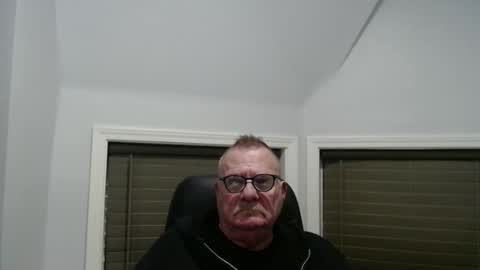 Snapshot of oldguybigd chatting on January 18, 2026, 4:16 am oldguybigd online show from January 18, 2026, 4:16 am