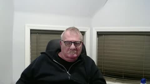 Snapshot of oldguybigd chatting on February 10, 2026, 3:54 am oldguybigd online show from February 10, 2026, 3:54 am
