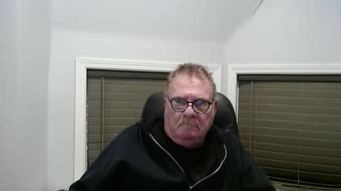 Snapshot of oldguybigd chatting on March 3, 2026, 3:56 am oldguybigd online show from March 3, 2026, 3:56 am