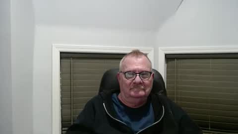 Snapshot of oldguybigd chatting on April 15, 2026, 3:24 am oldguybigd online show from April 15, 2026, 3:24 am