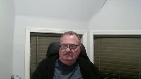 Snapshot of oldguybigd chatting on April 21, 2026, 3:35 am oldguybigd online show from April 21, 2026, 3:35 am