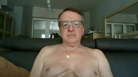 oldtimer160162493 online show from June 17, 2026, 1:01 pm