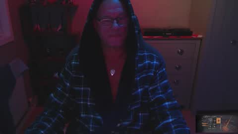 oldveteranuk online show from October 28, 2025, 5:55 am