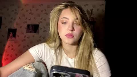 Kem online show from November 6, 2025, 3:46 pm