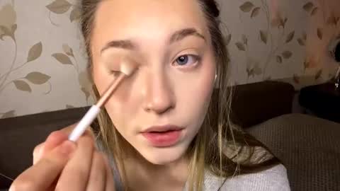 Kem online show from December 2, 2025, 5:30 pm