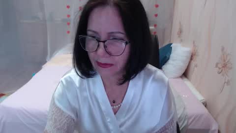 Snapshot of olgahottie chatting on November 8, 2025, 11:25 pm OlgaHottie online show from November 8, 2025, 11:25 pm