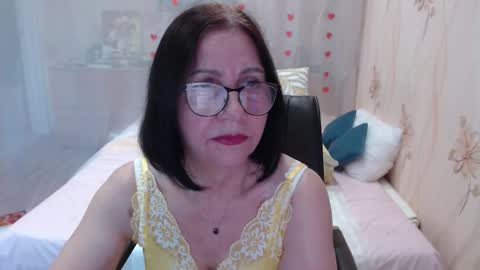 Snapshot of olgahottie chatting on November 20, 2025, 12:00 am OlgaHottie online show from November 20, 2025, 12:00 am