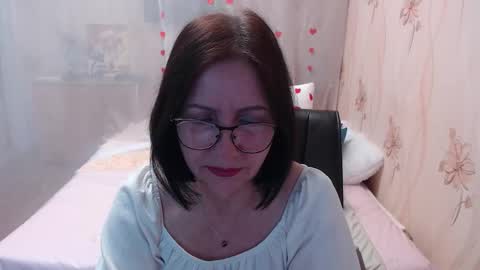 Snapshot of olgahottie chatting on December 4, 2025, 11:24 pm OlgaHottie online show from December 4, 2025, 11:24 pm