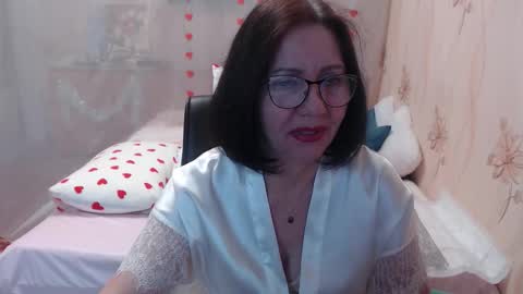 Snapshot of olgahottie chatting on December 13, 2025, 11:43 pm OlgaHottie online show from December 13, 2025, 11:43 pm