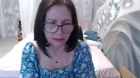 Snapshot of olgahottie chatting on February 10, 2026, 11:20 pm OlgaHottie online show from February 10, 2026, 11:20 pm