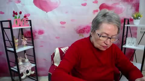 Snapshot of olgaluck chatting on April 28, 2026, 5:12 am OlgaLuck online show from April 28, 2026, 5:12 am