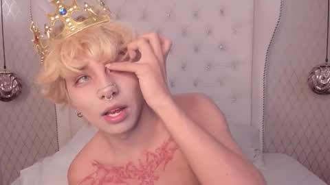 oliiverr22 online show from October 21, 2025, 1:45 pm